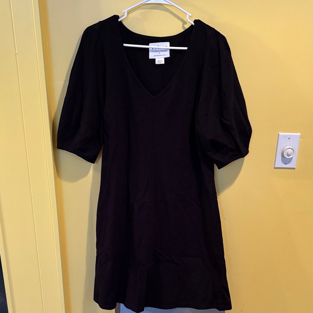 Velvet by Graham & Spencer for Anthropologie Black V-Neck Dress Puff Sleeves Med